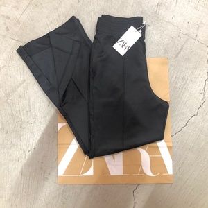 🖤🖤🖤 Zara High Rise Cargo Pants w side Slits, Size M, NWT